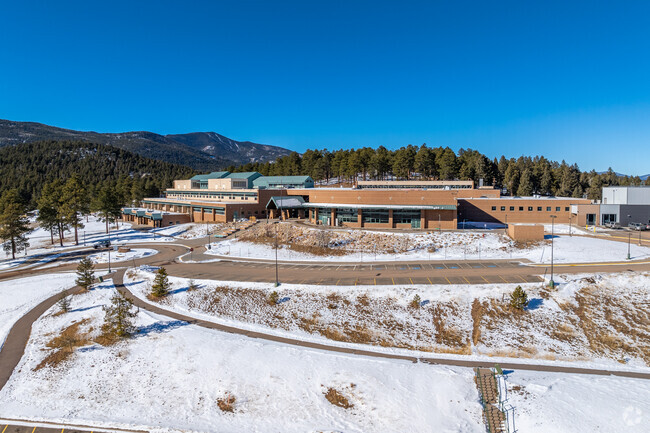 Conifer Senior High School has a student population of 815.