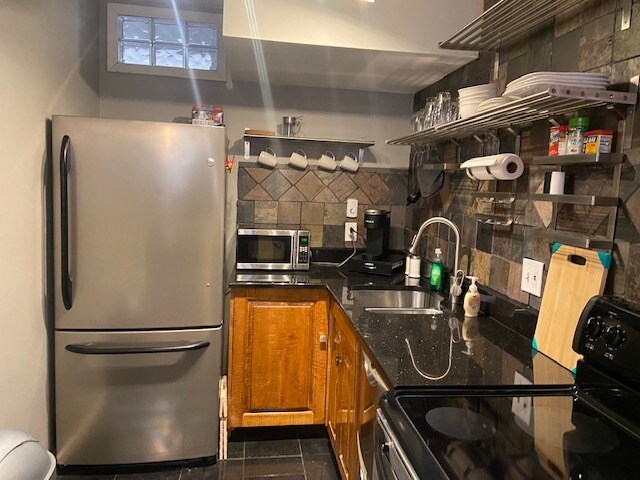 624 Jasper St unit 624 Jasper St., Baltimore, MD 21201 - photo 2