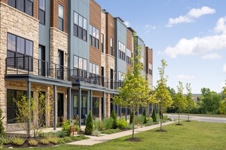 2250 Quarry Trails Dr, Columbus, OH 43228