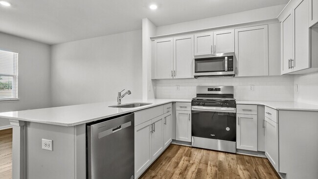 2023 Clock Rd, New Bern, NC 28562 - photo 5