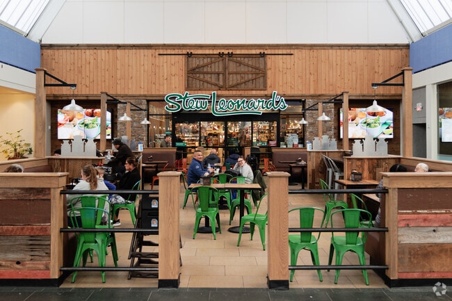 Stew Leonard's is a popular destination at the Paramus Park mall.