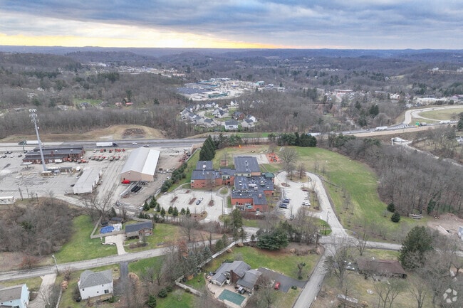 Poff Elementary School has a student-teacher ratio of 16 to 1.