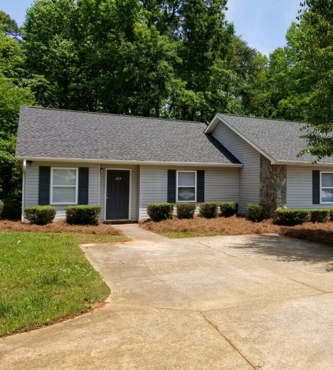217 Isle of Pines Rd, Mooresville, NC 28117