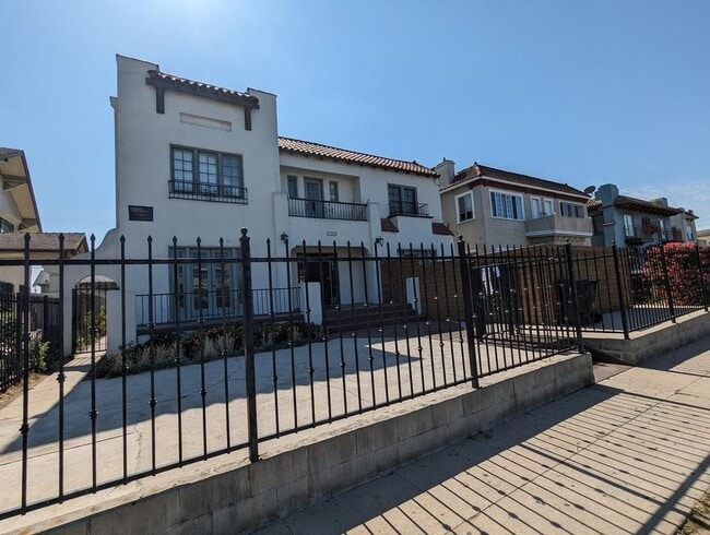 1526 6th Ave unit 4, Los Angeles, CA 90019 - photo 7