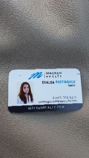 Agent Photo