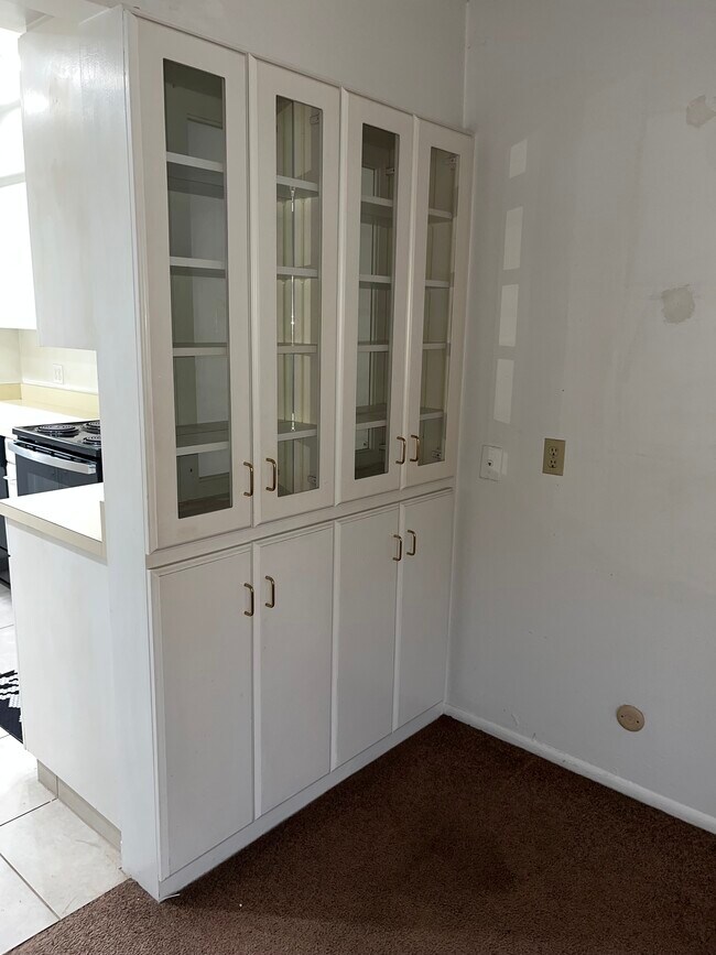 513 28th St unit 2Bed 1Bath Triplex A, Paso Robles, CA 93446 - photo 5