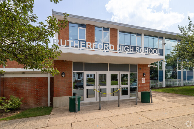 32% of students are at least proficient in math and 62% in reading at Rutherford High School.