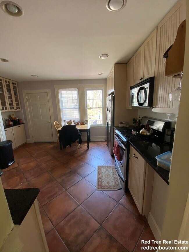 22 Burton St unit 1, Brighton, MA 02135 - photo 4