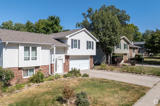 Split-level homes are found throughout the Fox Hollow neighborhood.