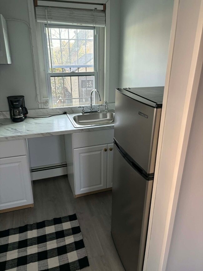 723 Sharon Ave unit 2, Darby, PA 19023 - photo 4