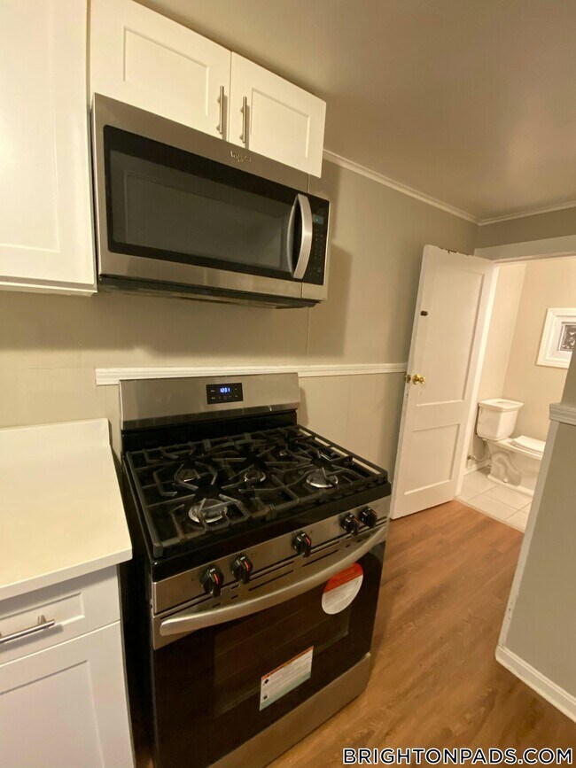 20 Kelley Ct, Boston, MA 02135 - photo 2