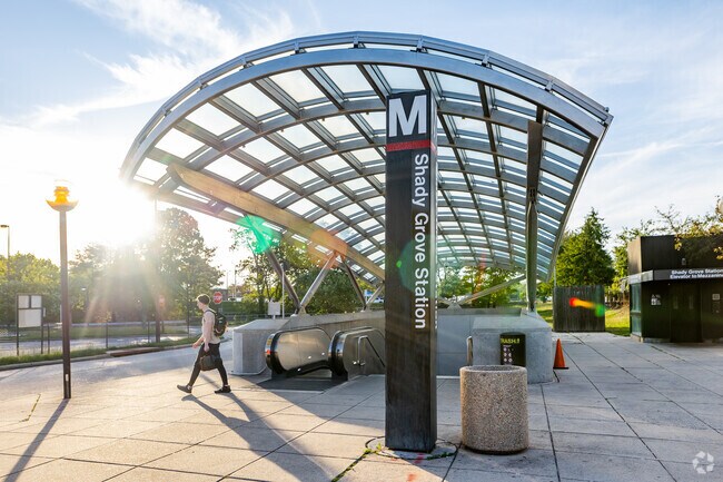 The Shady Grove Metro Center provides stress free commutes to North Potomac residents.