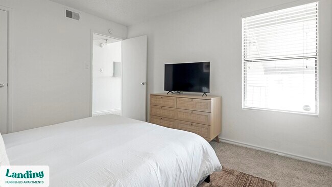 1071 Clayton Ln unit M0509, Austin, TX 78723 - photo 6