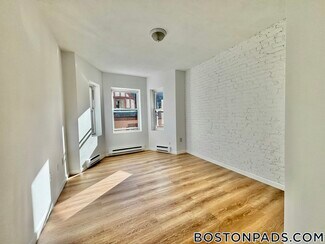 111 Norway St Unit 401, Boston, MA 02115