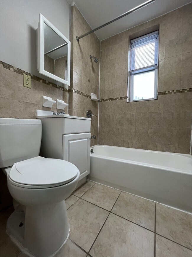 6129 Park Ave unit D2, West New York, NJ 07093 - photo 4