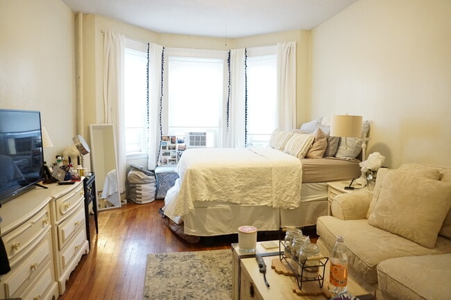 12 Royce Rd unit 1, Allston, MA 02134 - photo 2