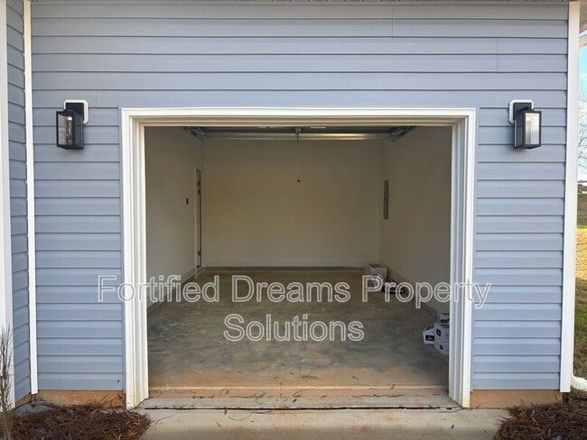 3127 Chapel St, Walkertown, NC 27051 - photo 2