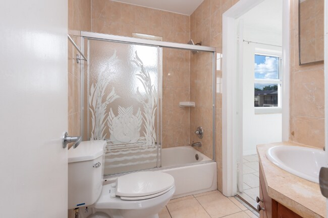 143 NW 43rd Place unit 143, Miami, FL 33126 - photo 5