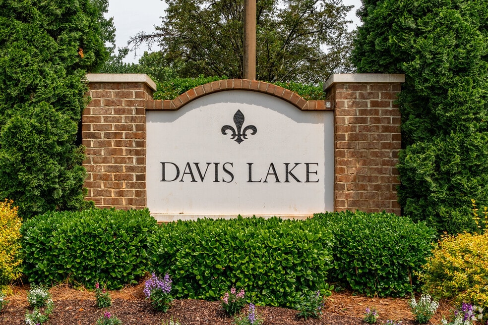 Davis Lake-Eastfield