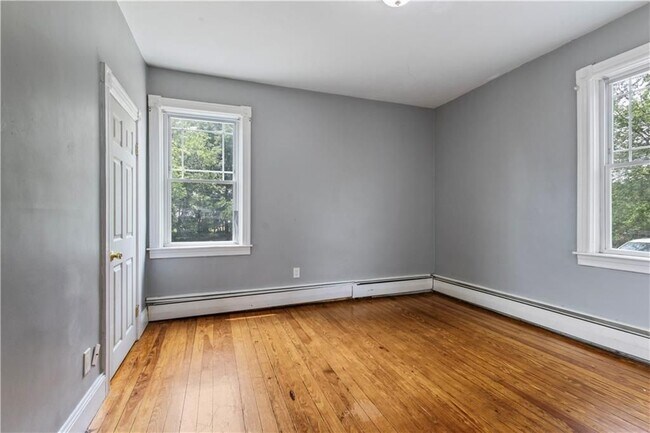 11 Roosevelt St, North Providence, RI 02904 - photo 6