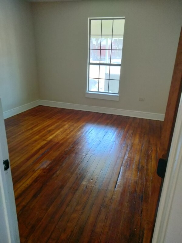 1021 N 27th St, Waco, TX 76707 - photo 3