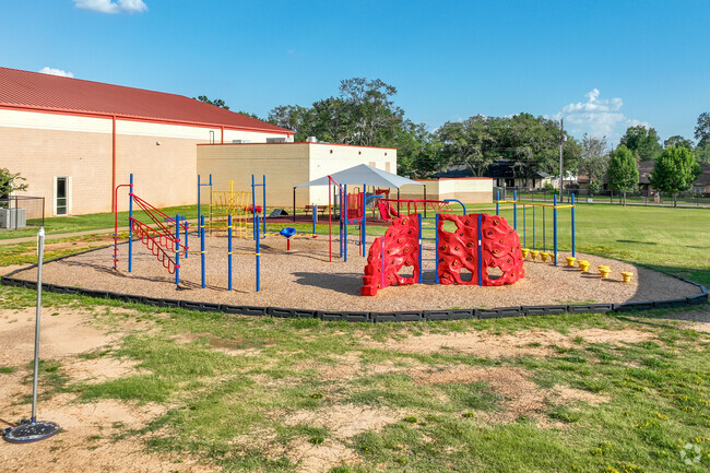 Rice Elementary School has ample opportunities for students to join in outdoor activities.