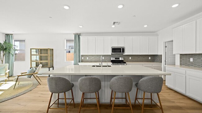 10869 Felix Pointe Ave, Las Vegas, NV 89166 - photo 5