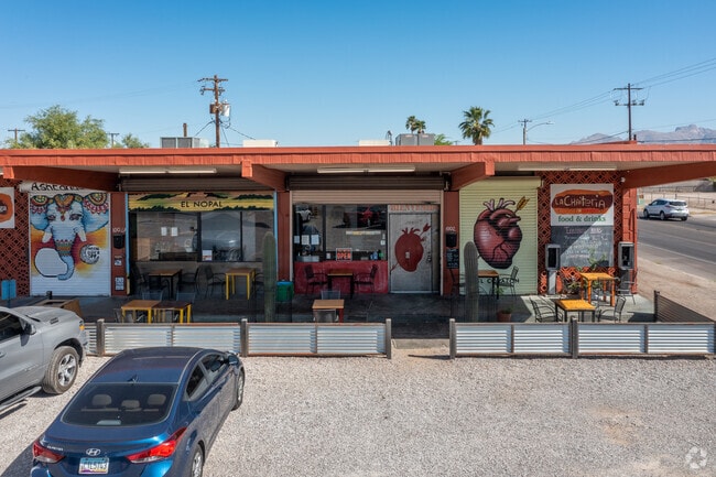 Menlo Park's El Chaiteria Restaurant offers a flavorful experience.