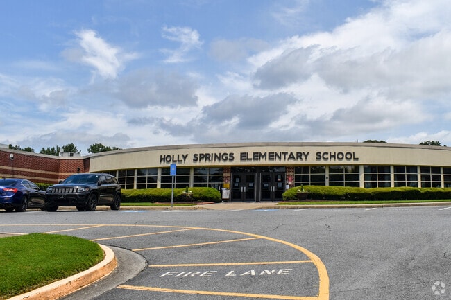 Holly Springs Elementary School provides education in the neighborhood of 
Holly Springs.