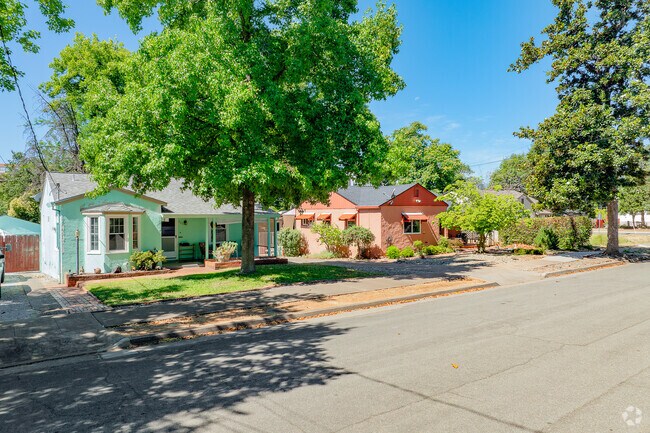 Homes vary in price and square footage in Lakeview.