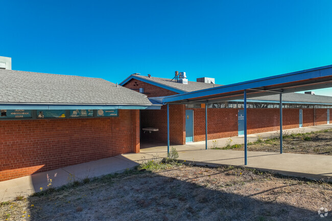 Empowering students, First Avenue Elementary in San Manuel leads with innovation.