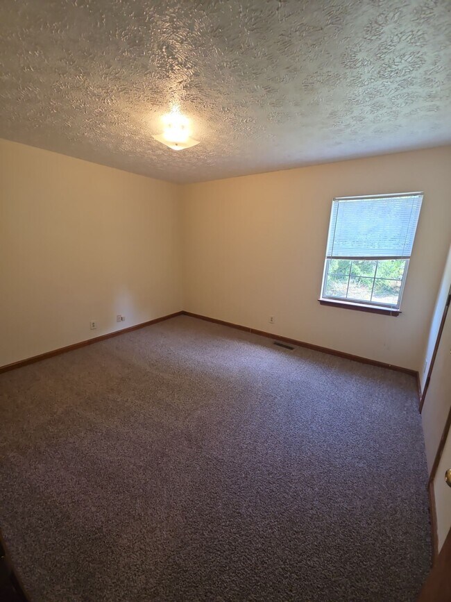 492 W 9th St unit 4, Cookeville, TN 38501 - photo 6