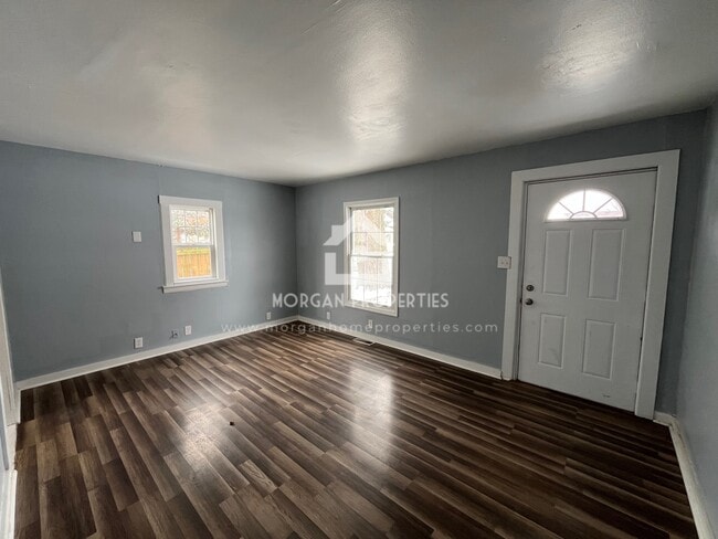 413 N 11th St, Elwood, IN 46036 - photo 2
