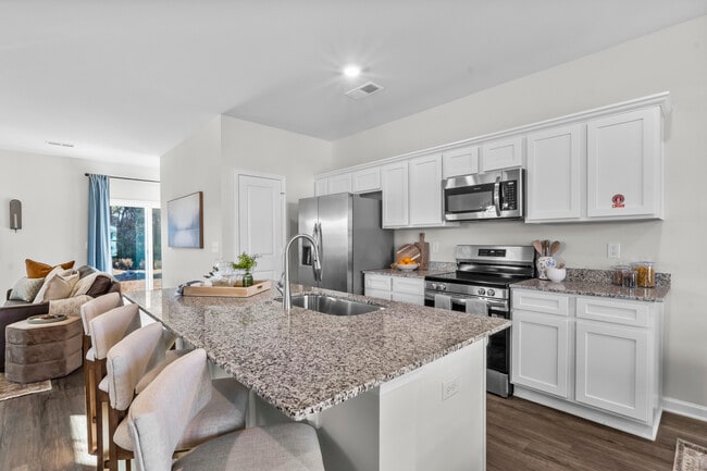 1309B Crosshill Ct, Camden, SC 29020 - photo 6