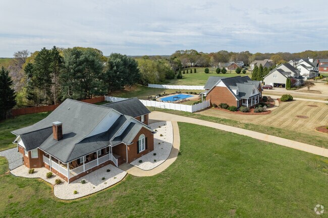 Larger homes sit on large plots of land in Boiling Springs.