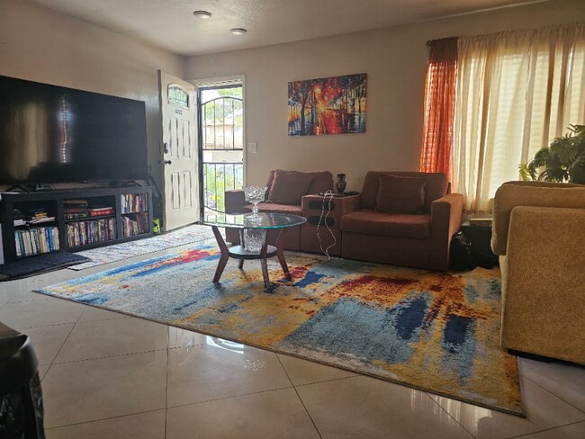 1483 Dorothy Ave unit 1, Las Vegas, NV 89119 - photo 3