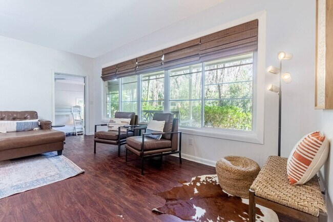 318 SW 27th St unit ID1359097P, Gainesville, FL 32607 - photo 6