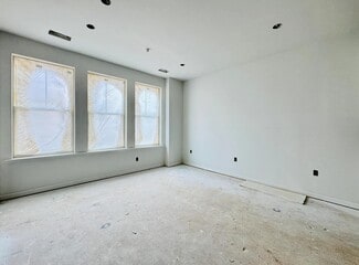 2609 River Birch Rd, Herndon, VA 20171