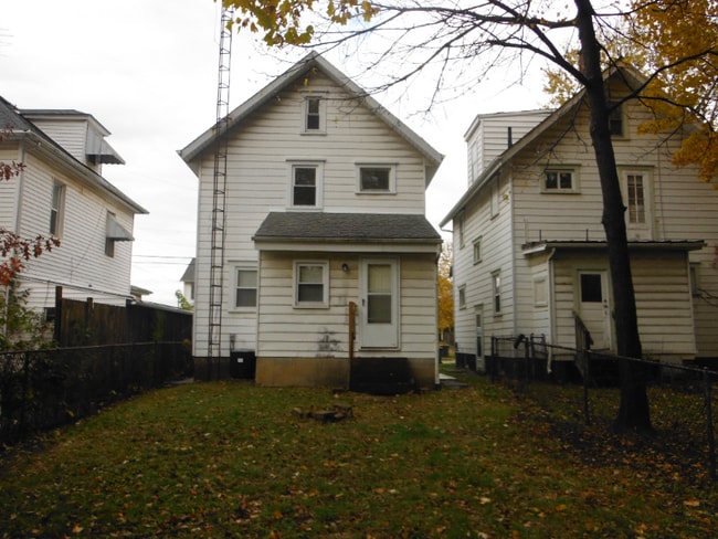 1520 Frazer Ave NW, Canton, OH 44703 - photo 5