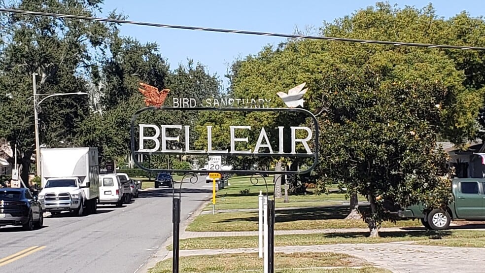 651 16th St NW, Largo, FL 33770 - photo 1