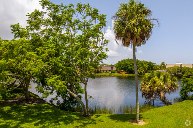 Small lakes can be found around the homes in Jupiter Lakes.