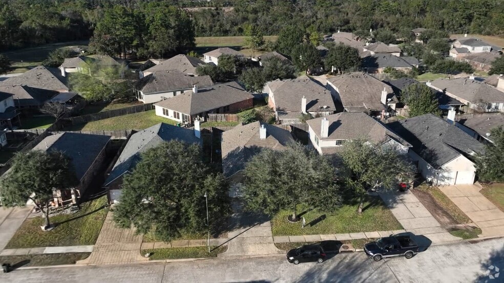 12102 Green Willow Falls Dr, Tomball, TX 77375 - photo 2