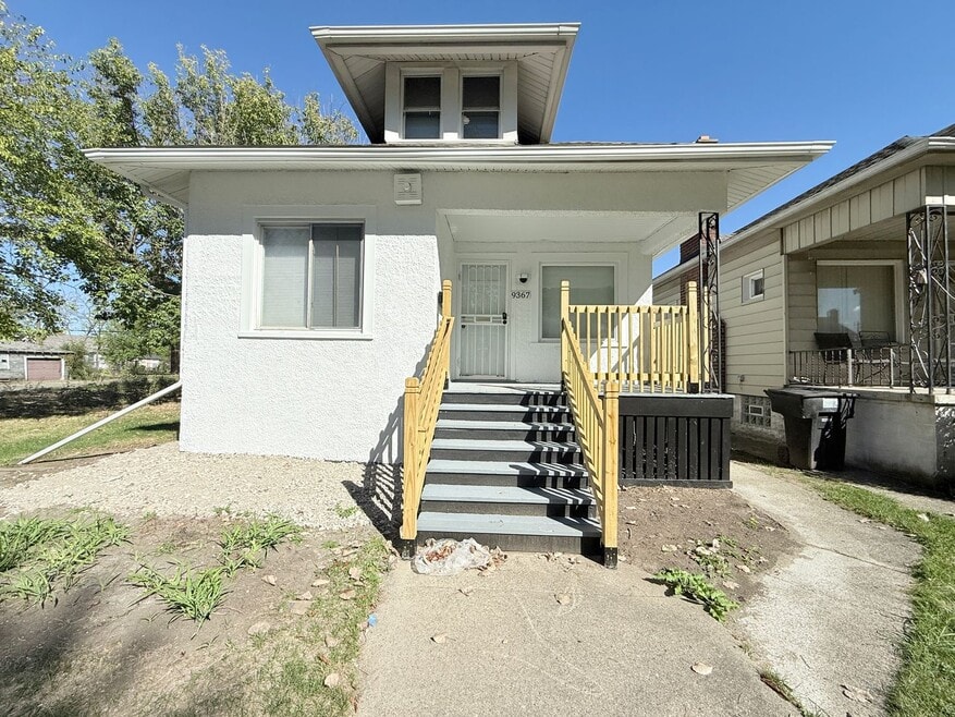 This beautifully updated 3-bedroom, 1-bath...