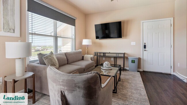 1767 Tx-46 unit 7306.1409660, New Braunfels, TX 78130 - photo 4