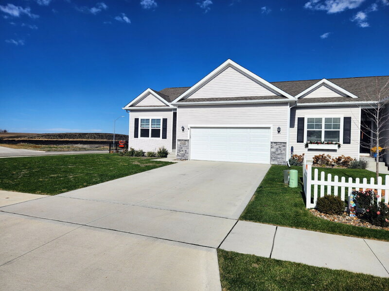 2124 NW 44th St, Ankeny, IA 50023 - photo 1