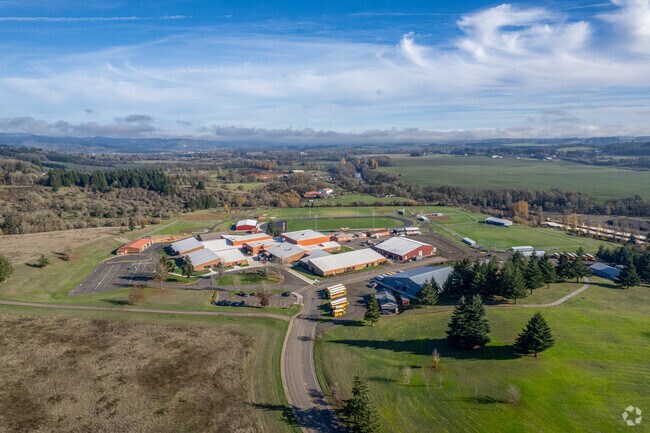 Willamina Elementary School has a 16 to 1 student ratio.