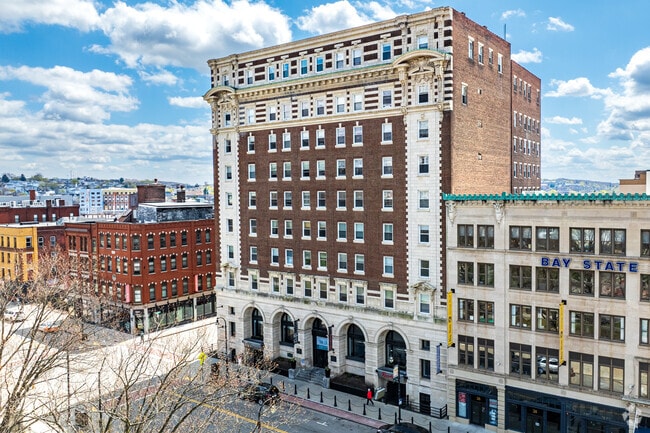 Besides its continuous growth in modern housing, 20th century apartments still remain Downtown.