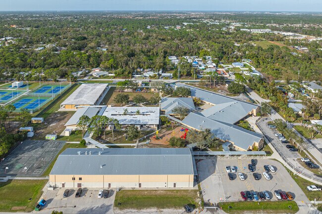 Englewood Elementary School has 575 students in grades PK, K-5.