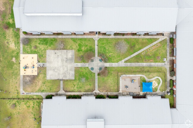 According to Niche.Com, River Bend Elementary School has a student-teacher ratio of 14 to 1.