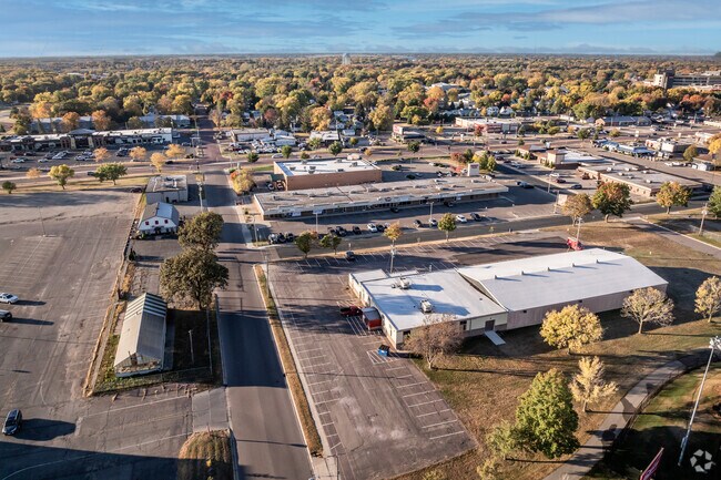 Franklin Rogers Park is known for its high quality of life, with many scenic parks and trails.